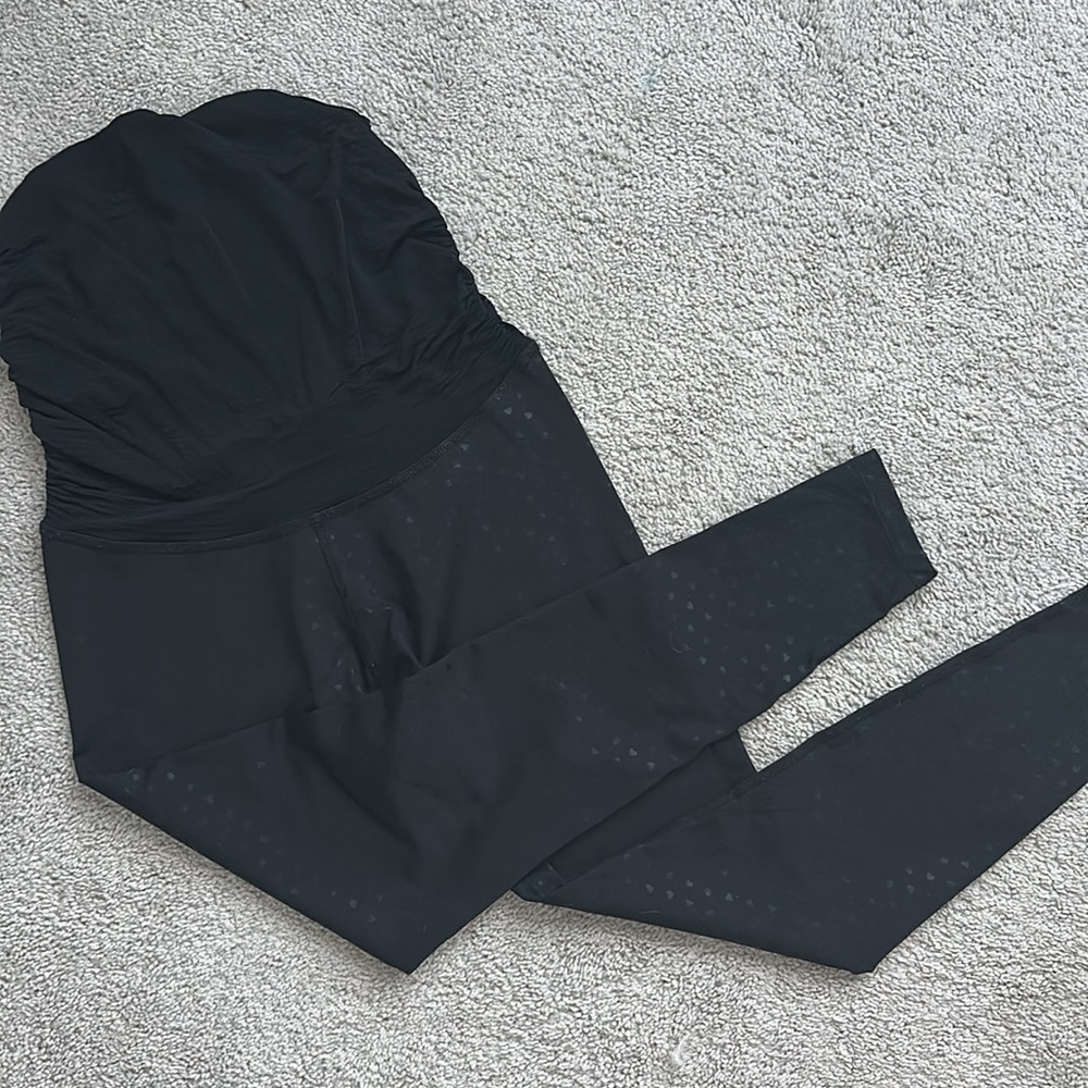 Beyond Yoga Maternity Leggings with hearts Large - Picture 3 of 7